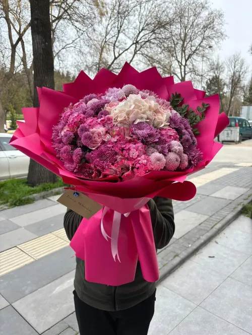 Pembe Bahçe Krizantem ve Ortanca Buketi