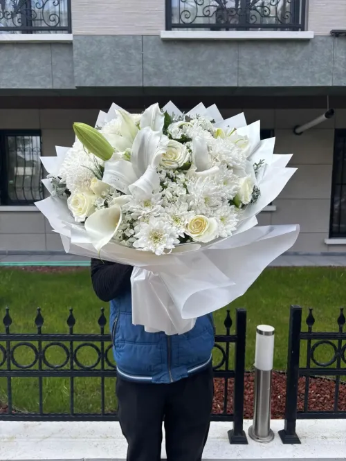 Lilyumun Gül Saf Dokunuşu Premium Buket